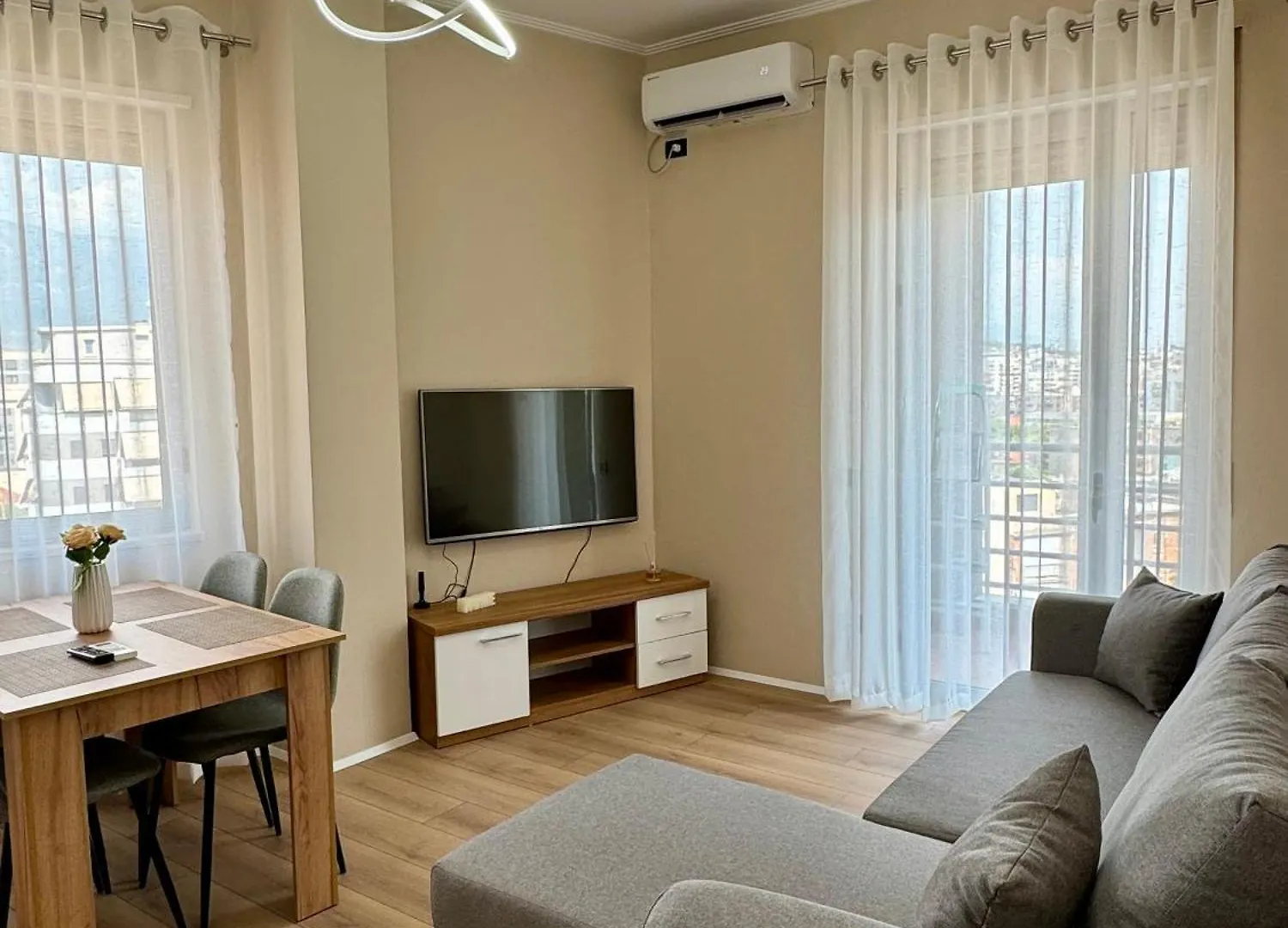 New Bazaar Cozy Apartment 3 Tirana Albania
