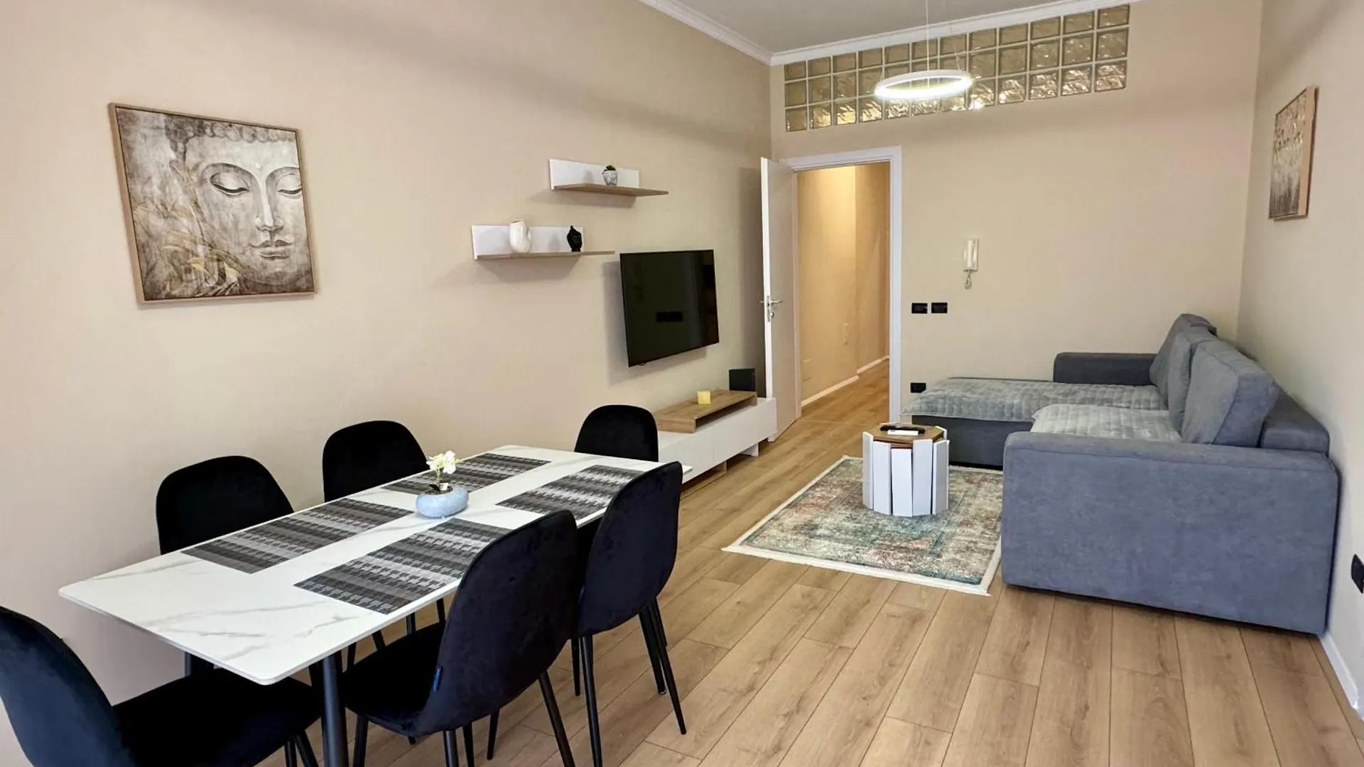 New Bazaar Cozy Apartment 3 Tirana